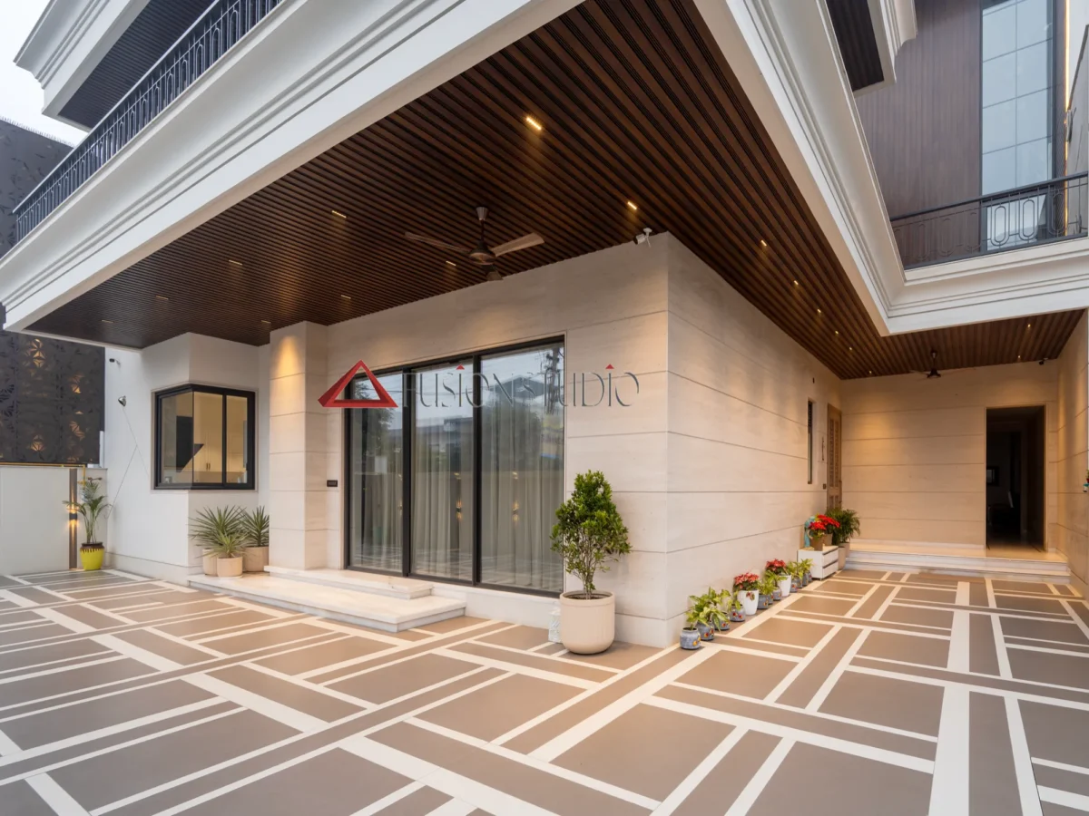 mr.ranjeet fariddabad-9000 sq,ft.villa